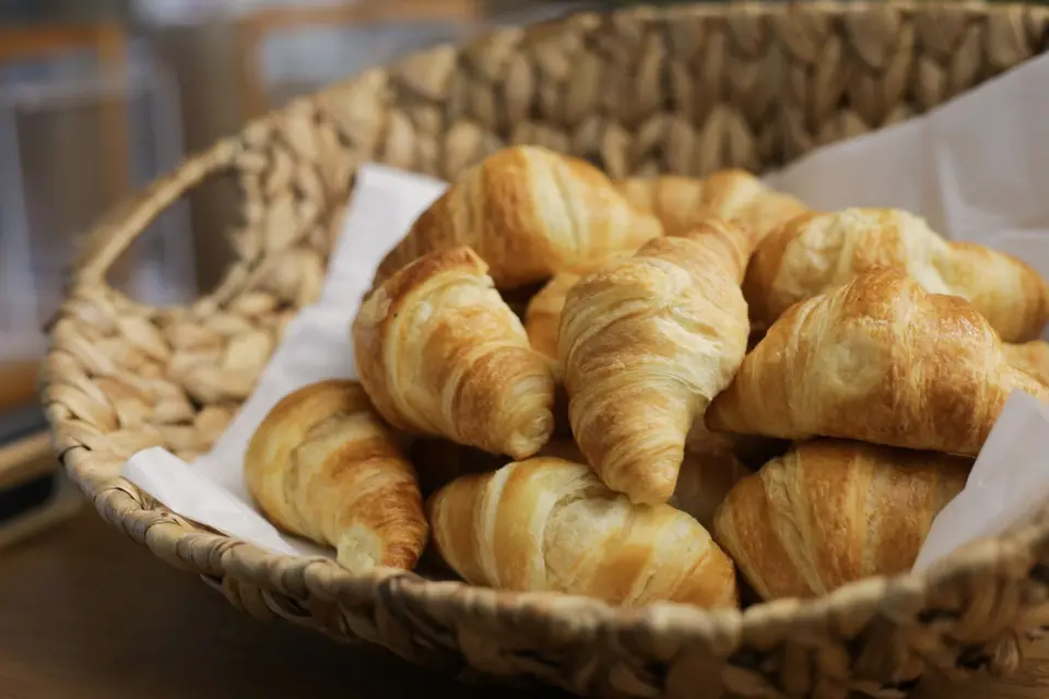 Taşkubbe Unlu Mamuller — Pastane