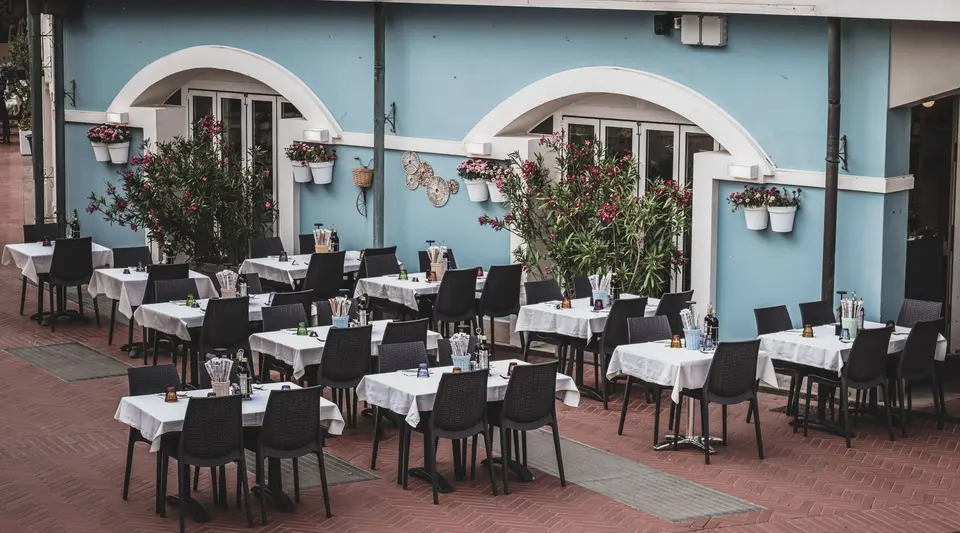 Kuzguncuk Avlusu — Kafe